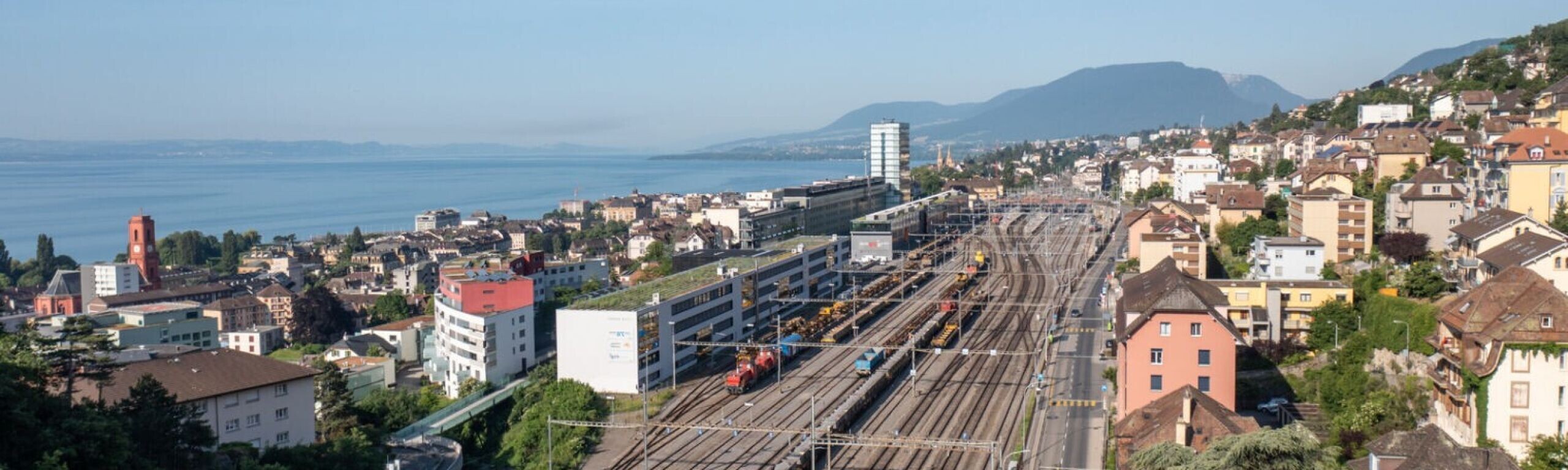 Vue de la gare de Neuchâtel vue de dessus