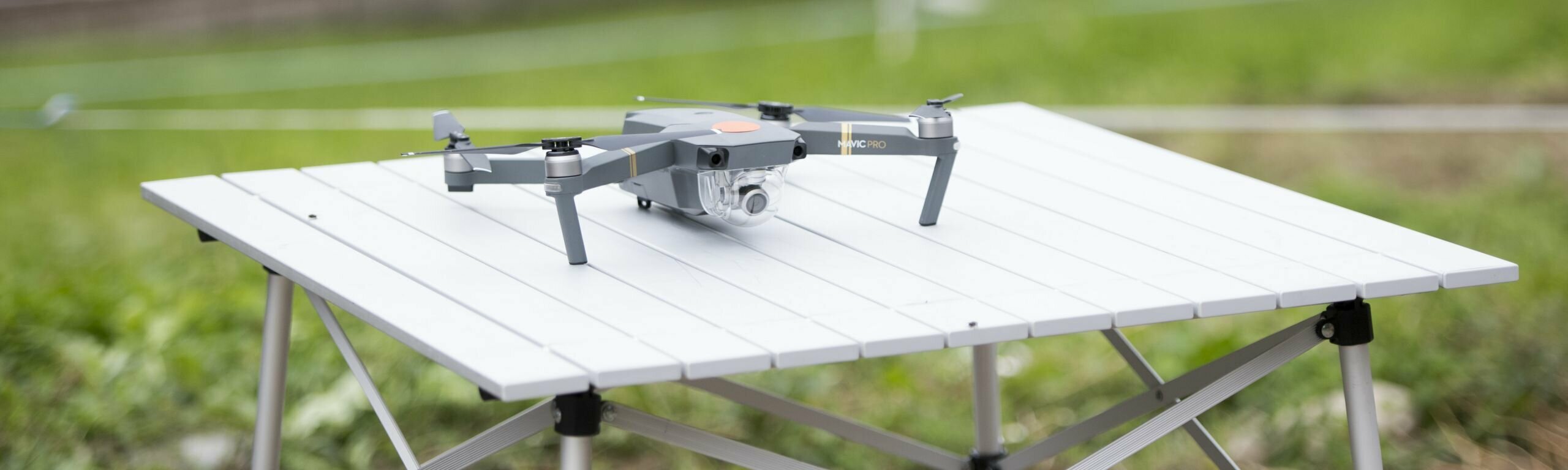 Mit der Drohne überwacht die SBB das Gerinne am Rossberg
