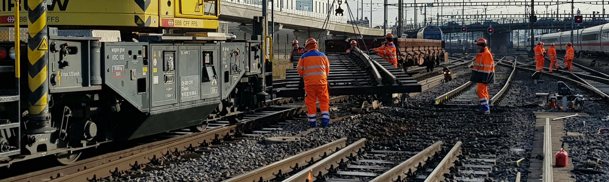 Reparaturarbeiten an den Schienen beim Bahnhof Basel SBB