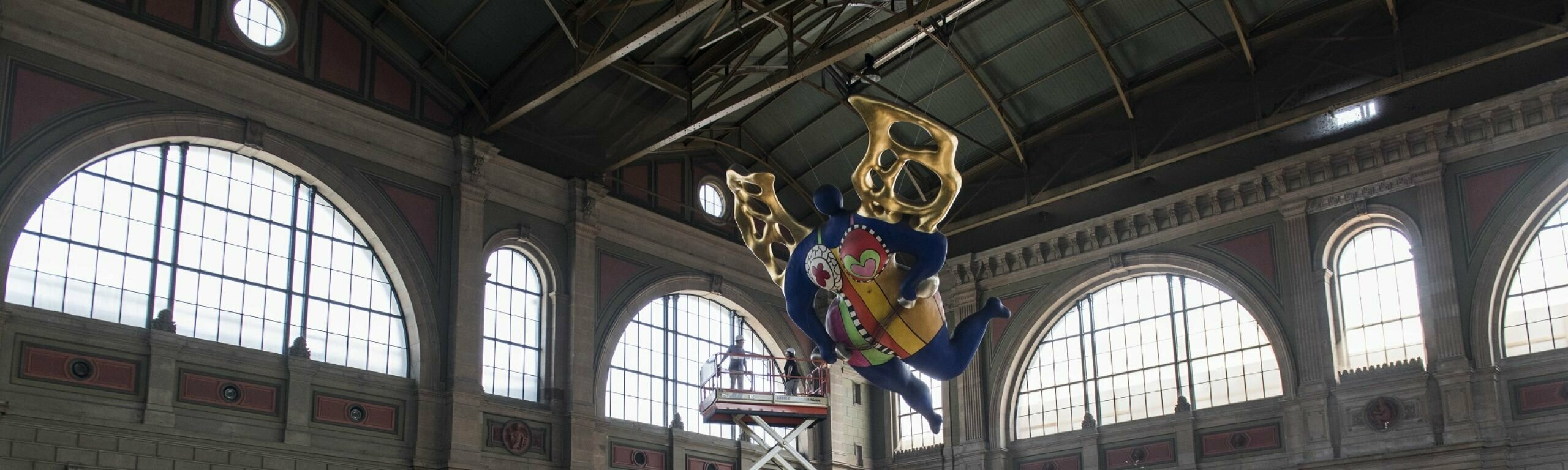 Niki de Saint Phalles Schutzengel im Zürich Hauptbahnhof